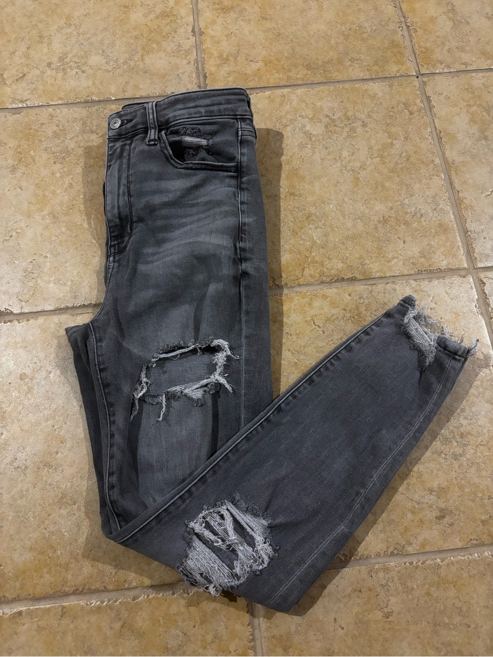 American Eagle Outfitters Gray Ripped Skinny Jeans